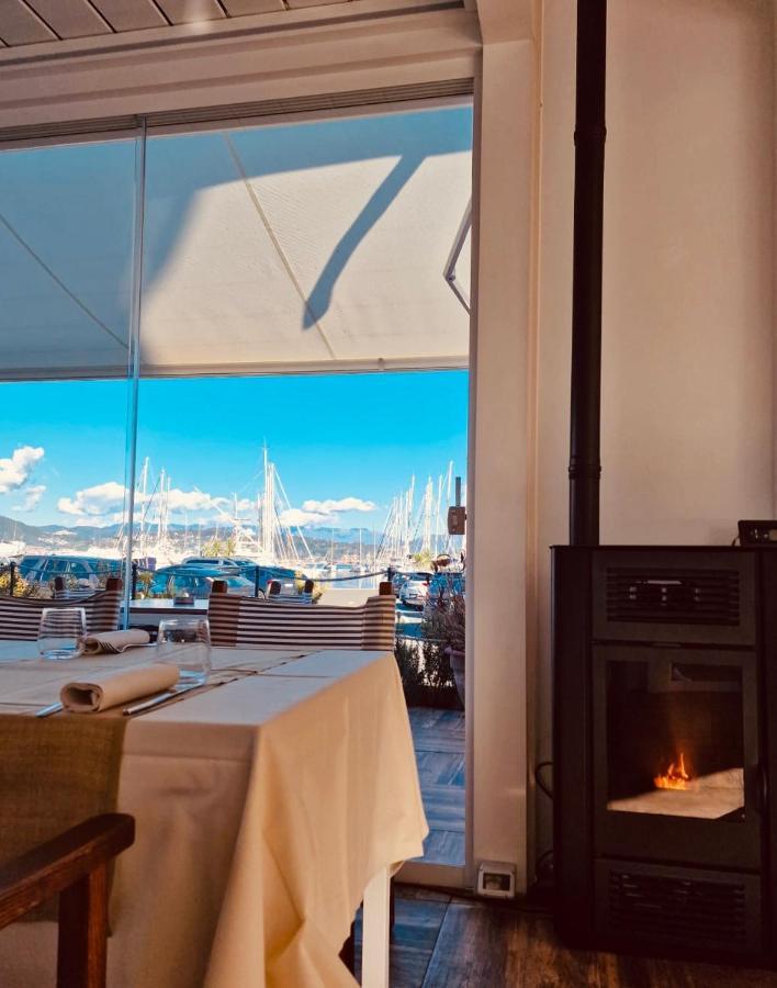 About Italy Holiday Rooms And Apartments بورتوفينيري المظهر الخارجي الصورة